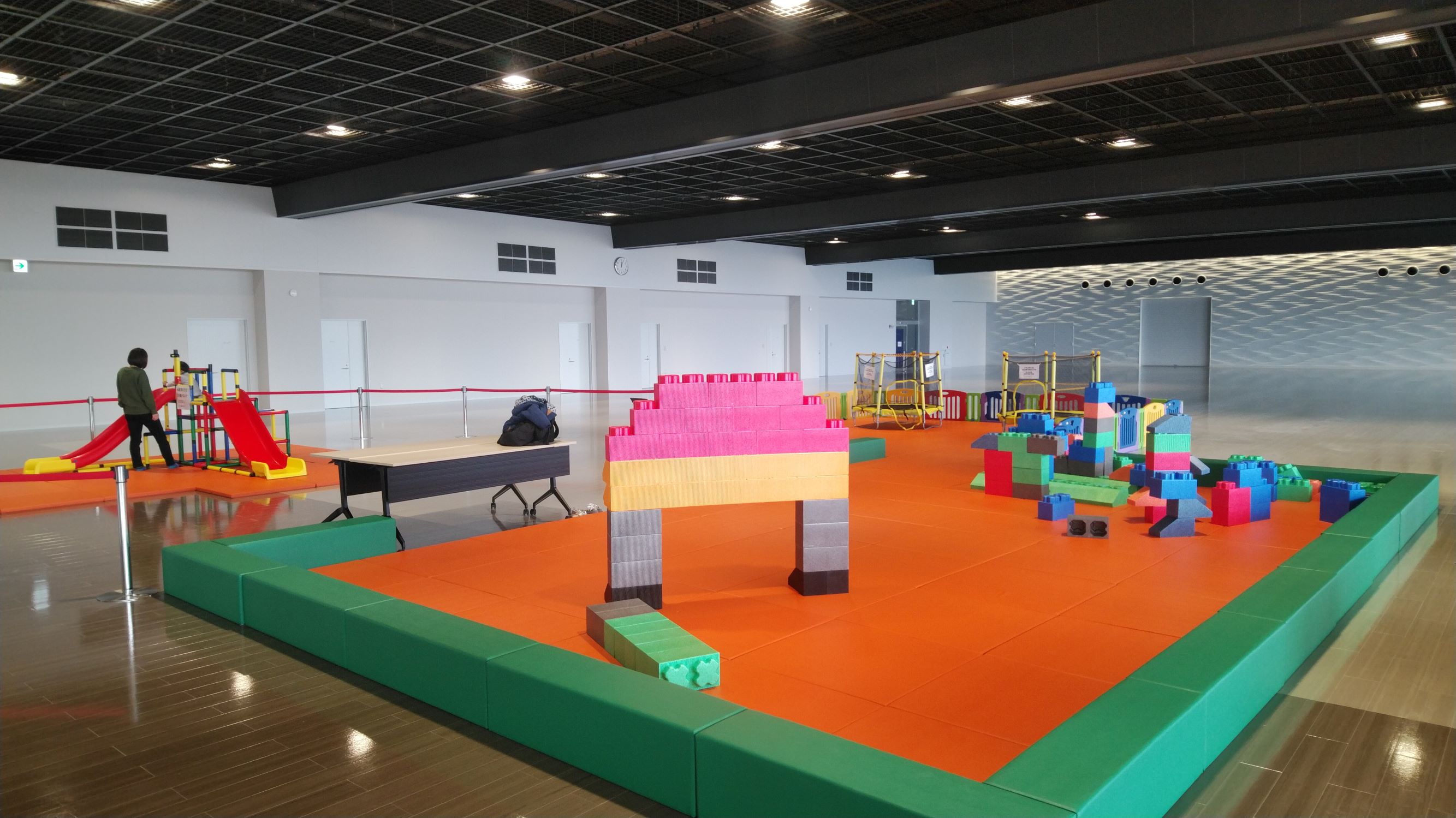 キッズ遊具ランド (3月26日、27日に実施します)